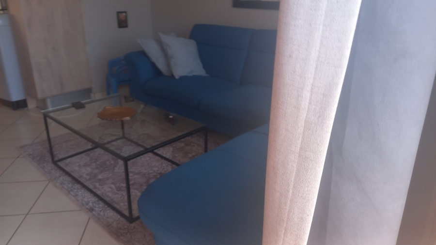 3 Bedroom Property for Sale in Rosslyn Gauteng