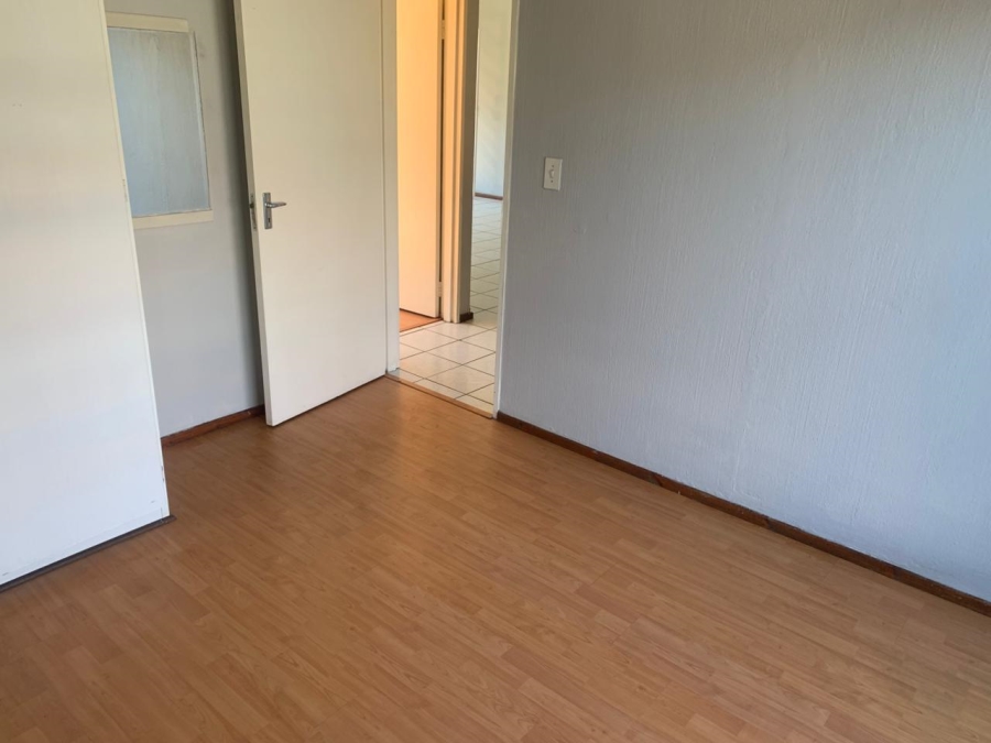 2 Bedroom Property for Sale in New Redruth Gauteng