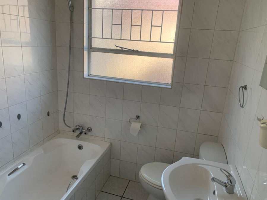 2 Bedroom Property for Sale in New Redruth Gauteng
