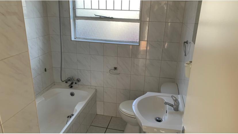 2 Bedroom Property for Sale in New Redruth Gauteng