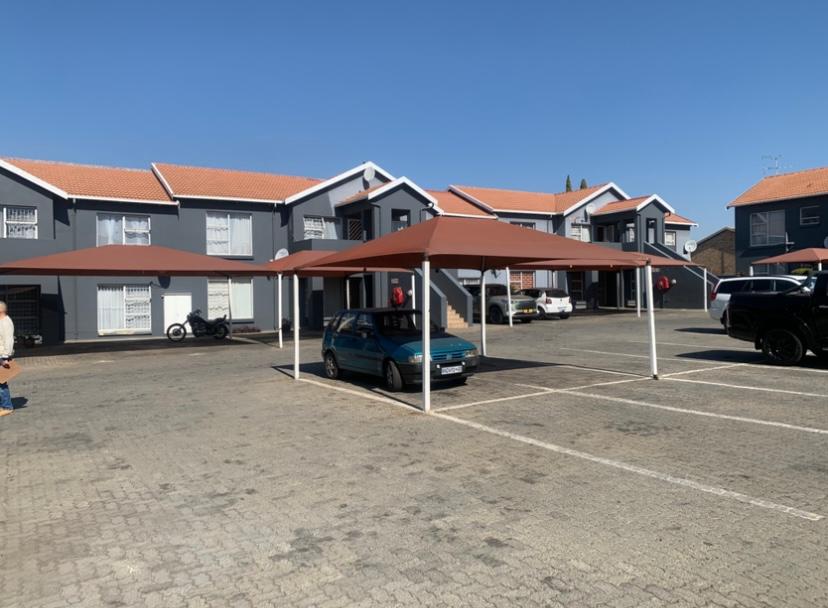 2 Bedroom Property for Sale in New Redruth Gauteng