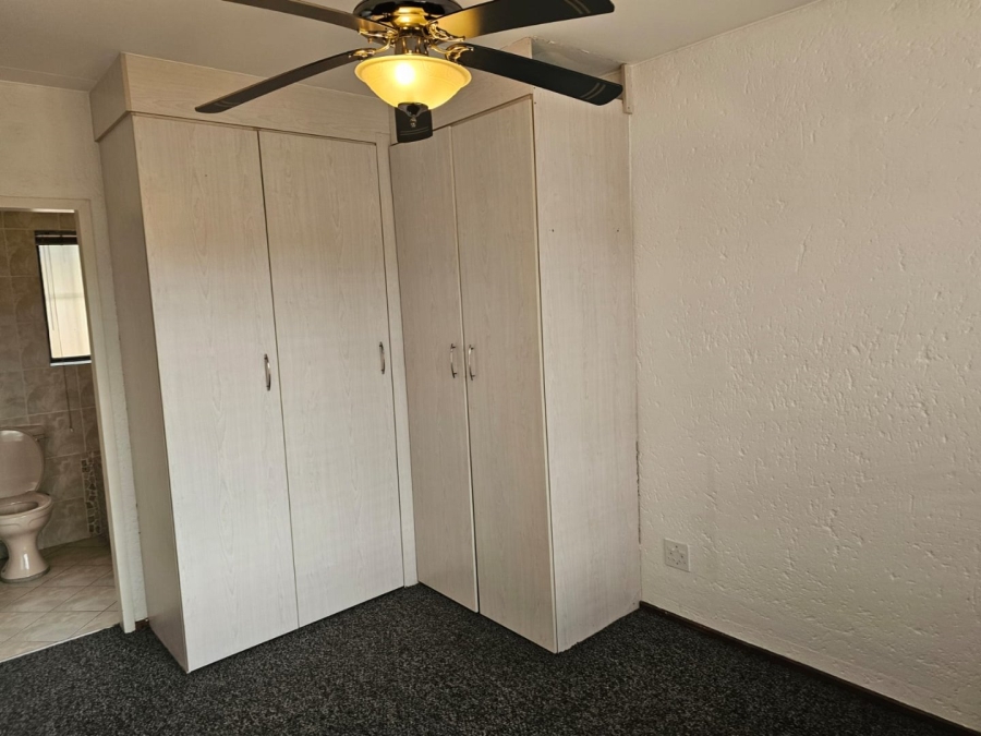 To Let 2 Bedroom Property for Rent in Winchester Hills Gauteng