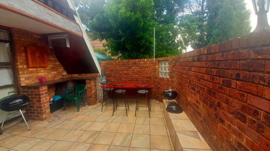 2 Bedroom Property for Sale in Vaal Marina Gauteng