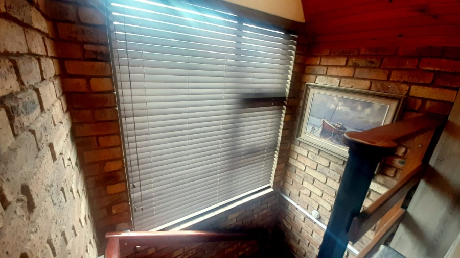 2 Bedroom Property for Sale in Vaal Marina Gauteng