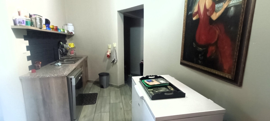 4 Bedroom Property for Sale in Vanderbijlpark SW 5 Gauteng