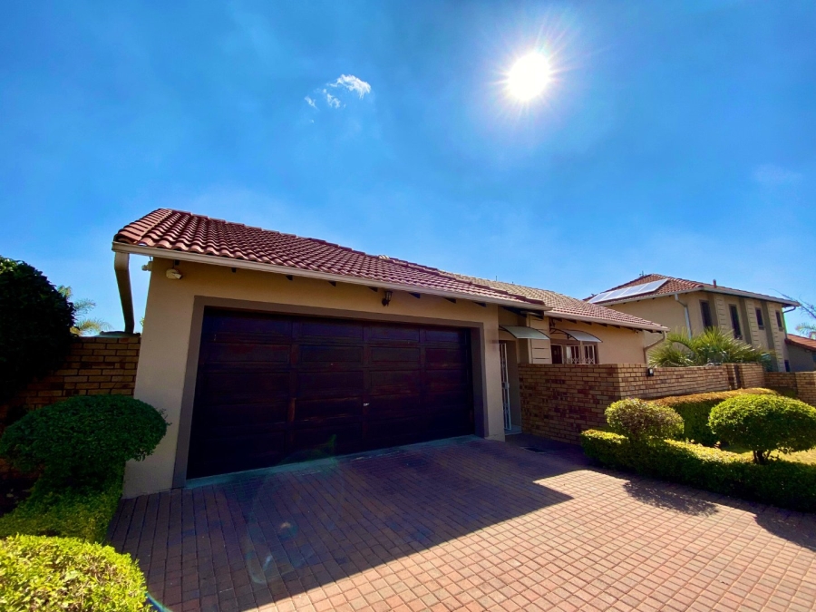 3 Bedroom Property for Sale in Monavoni Gauteng