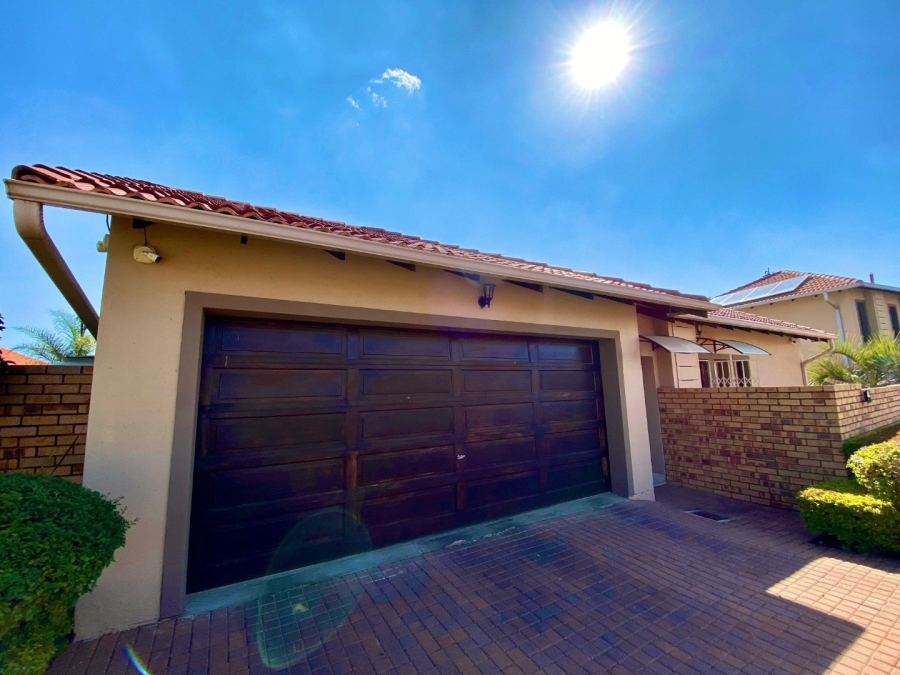 3 Bedroom Property for Sale in Monavoni Gauteng