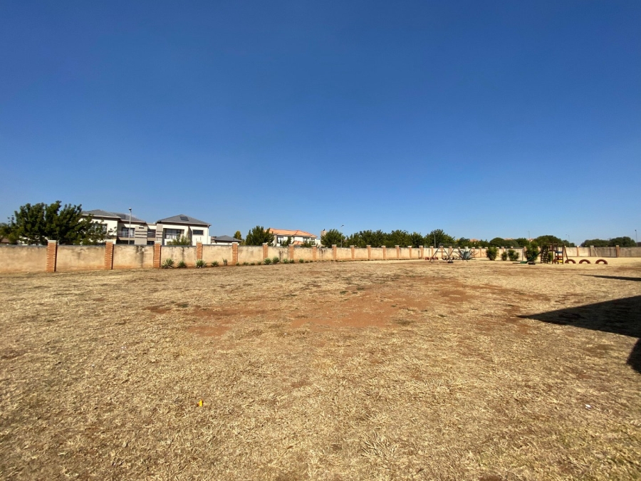 3 Bedroom Property for Sale in Monavoni Gauteng