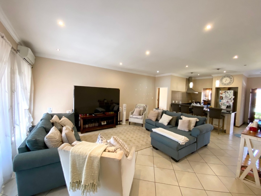 3 Bedroom Property for Sale in Monavoni Gauteng