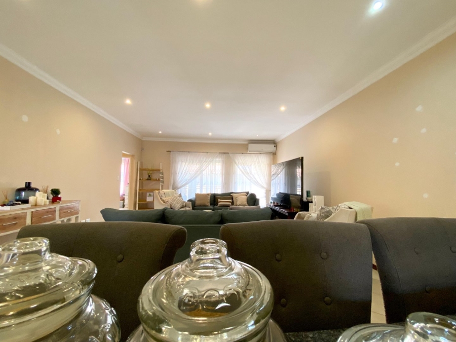 3 Bedroom Property for Sale in Monavoni Gauteng