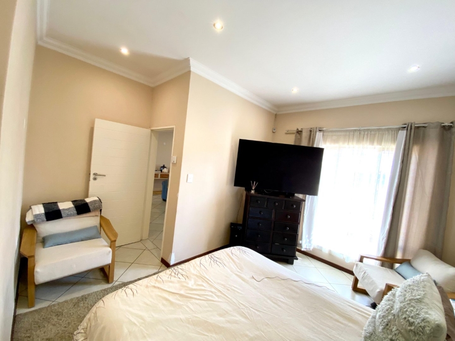 3 Bedroom Property for Sale in Monavoni Gauteng