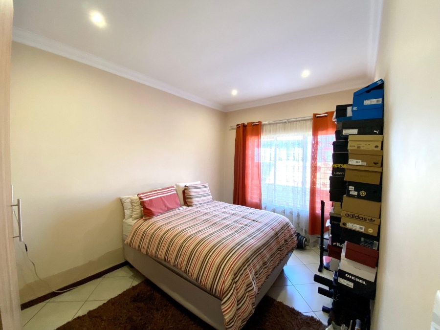 3 Bedroom Property for Sale in Monavoni Gauteng