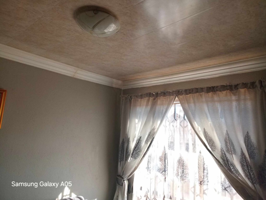 7 Bedroom Property for Sale in Soshanguve South Ext 4 Gauteng