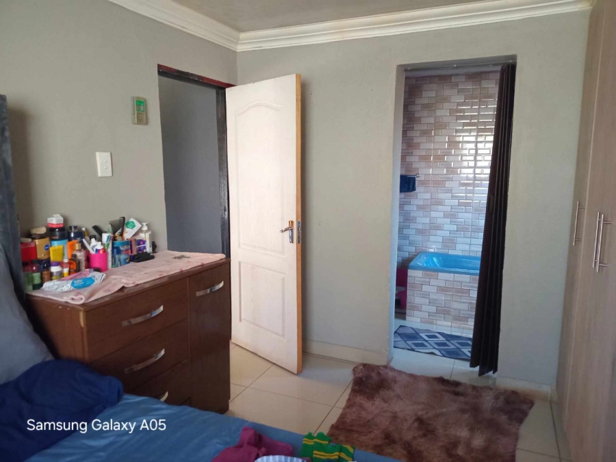 7 Bedroom Property for Sale in Soshanguve South Ext 4 Gauteng