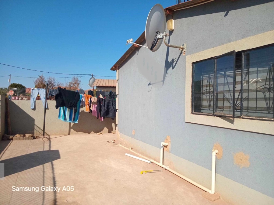 7 Bedroom Property for Sale in Soshanguve South Ext 4 Gauteng