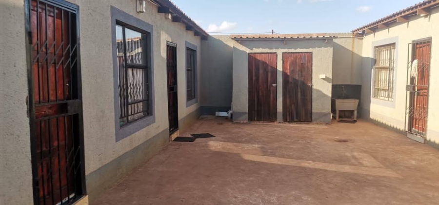7 Bedroom Property for Sale in Soshanguve South Ext 4 Gauteng