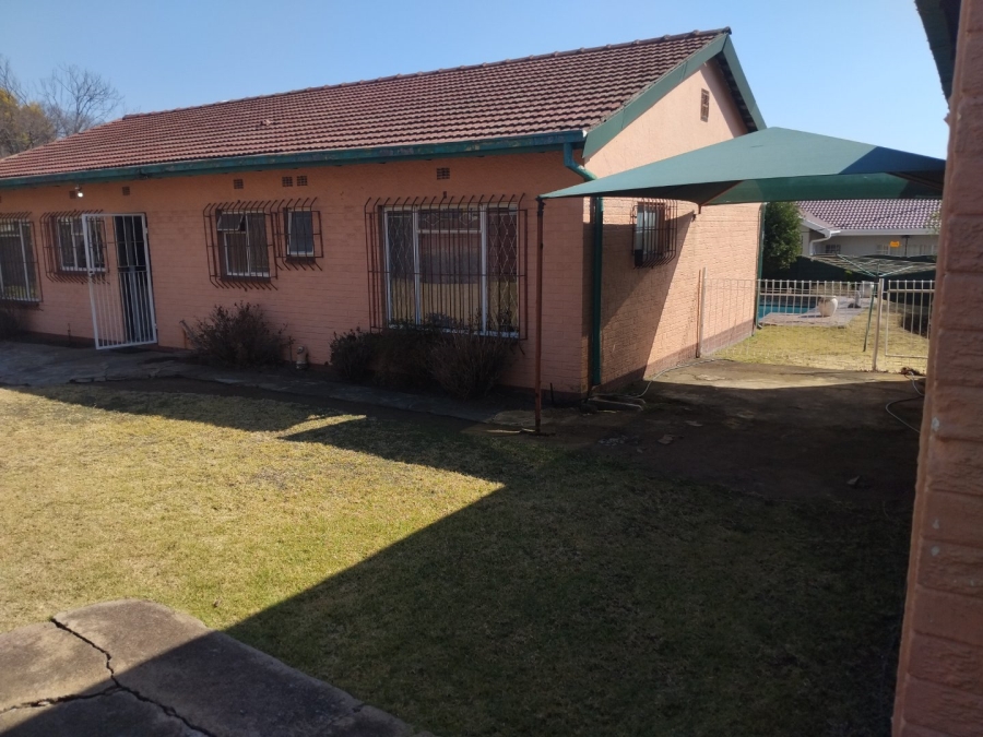 3 Bedroom Property for Sale in Edenvale Central Gauteng