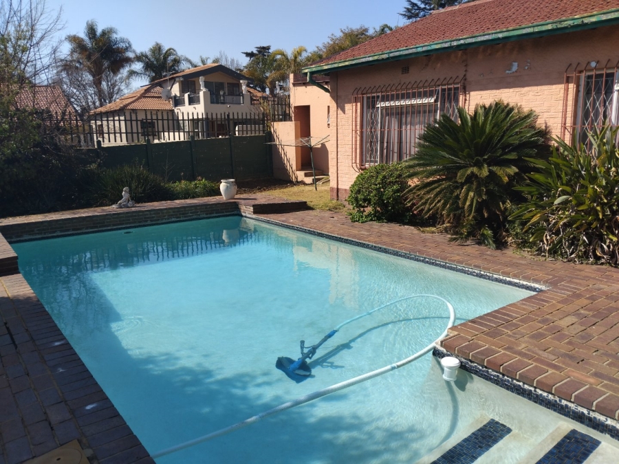 3 Bedroom Property for Sale in Edenvale Central Gauteng