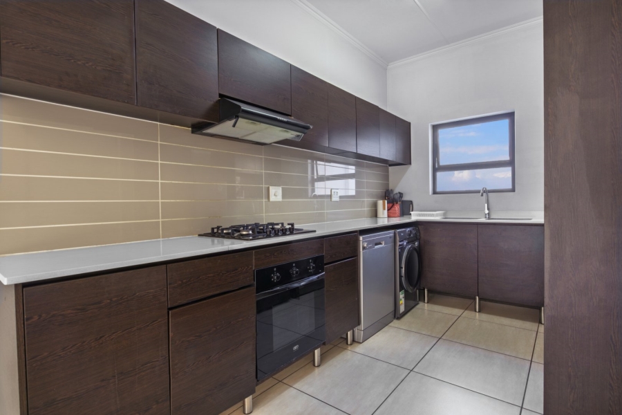 2 Bedroom Property for Sale in Greenstone Hill Gauteng