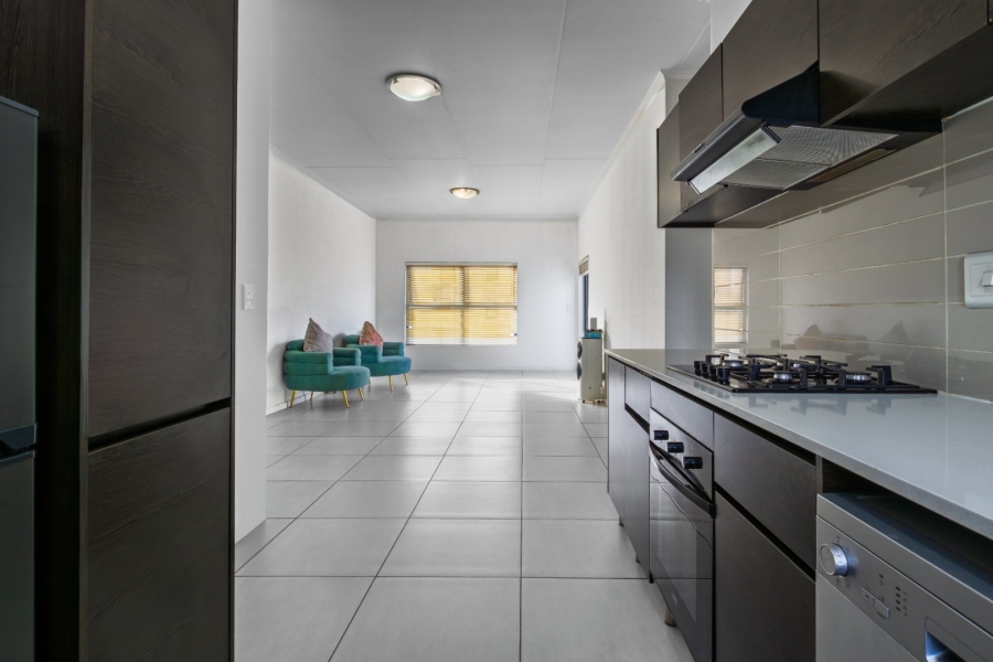2 Bedroom Property for Sale in Greenstone Hill Gauteng