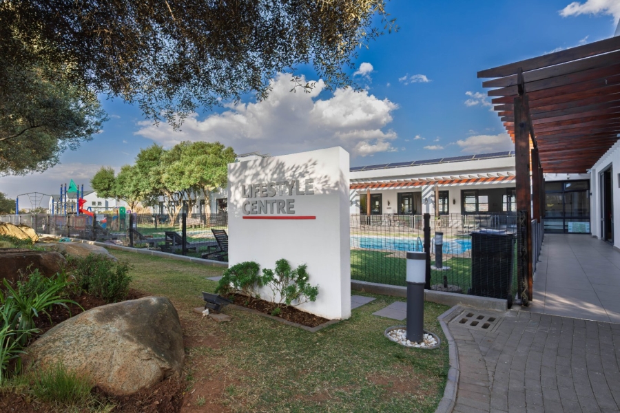 2 Bedroom Property for Sale in Greenstone Hill Gauteng