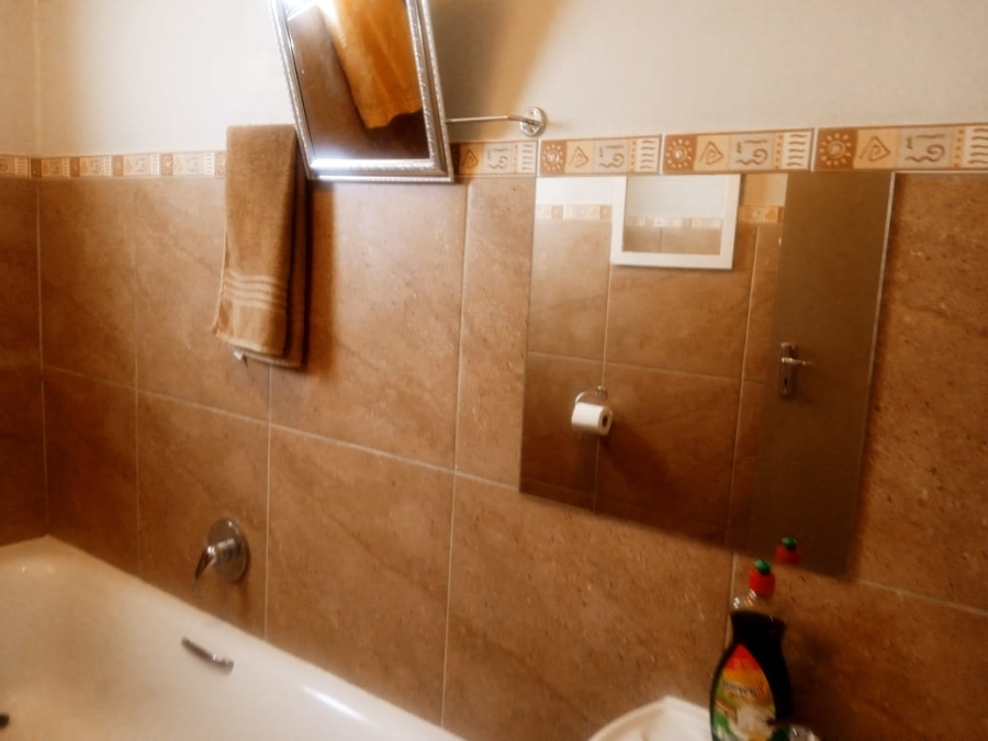 3 Bedroom Property for Sale in Andeon Gauteng