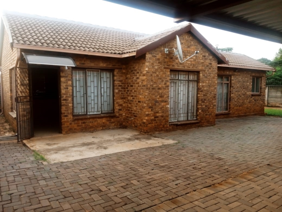 3 Bedroom Property for Sale in The Orchards Gauteng