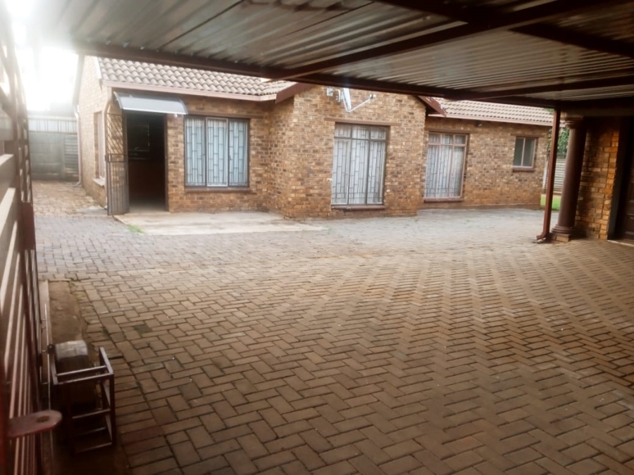 3 Bedroom Property for Sale in The Orchards Gauteng