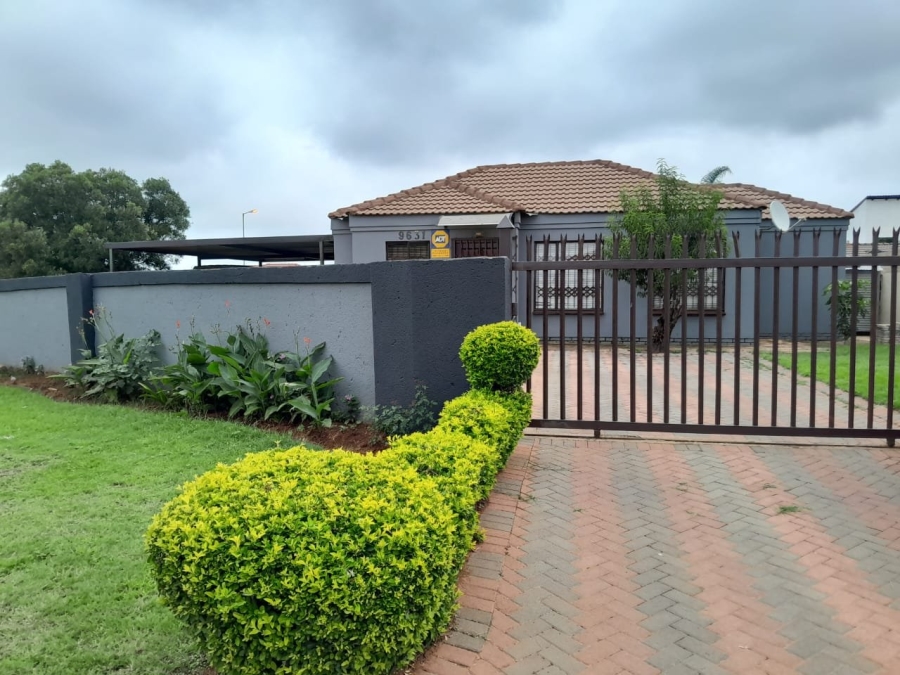 3 Bedroom Property for Sale in The Orchards Gauteng
