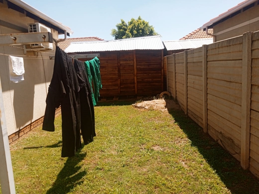 3 Bedroom Property for Sale in Andeon Gauteng