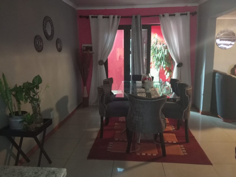 3 Bedroom Property for Sale in The Orchards Gauteng