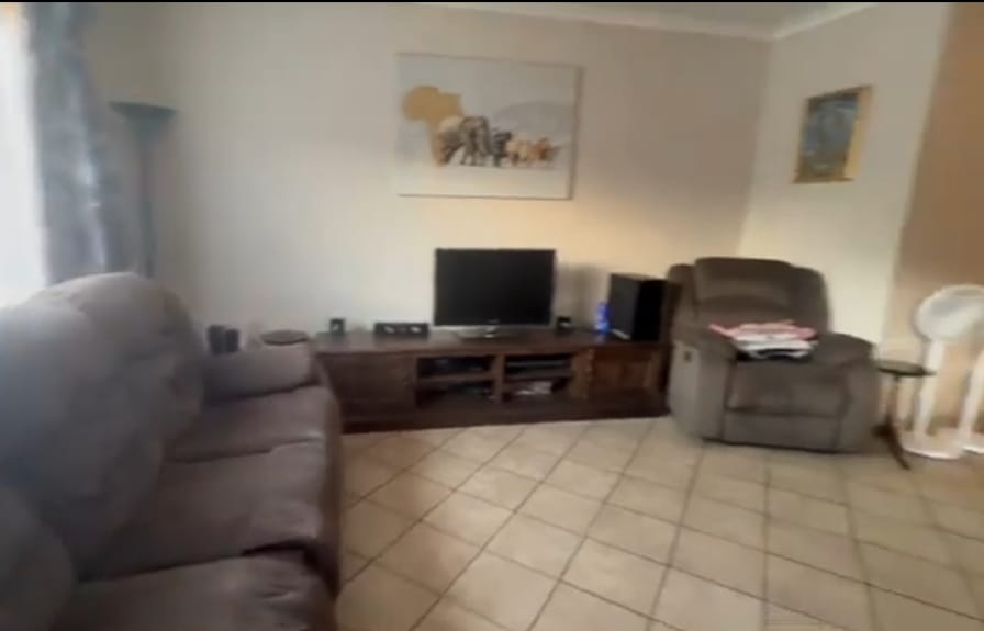 3 Bedroom Property for Sale in Thatchfield Estate Gauteng
