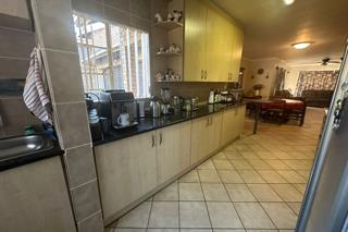 3 Bedroom Property for Sale in Thatchfield Estate Gauteng