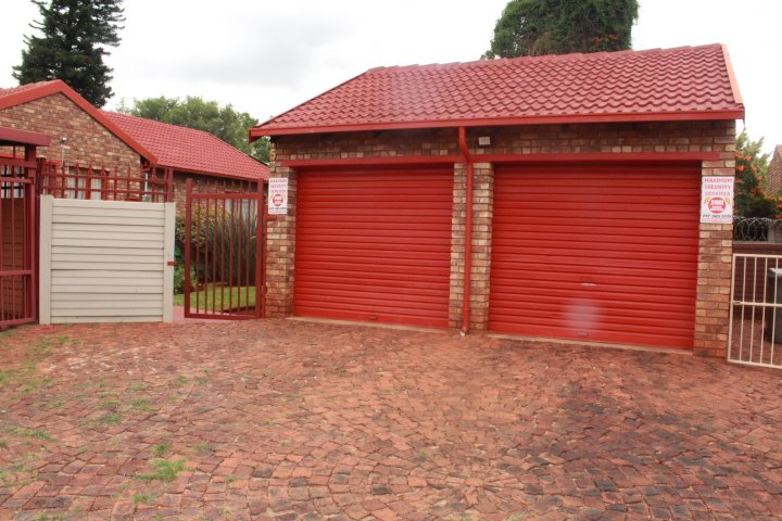 3 Bedroom Property for Sale in Chantelle Gauteng