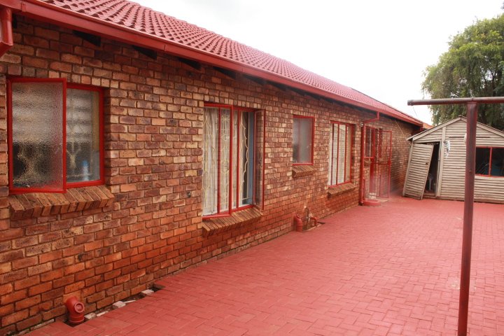 3 Bedroom Property for Sale in Chantelle Gauteng