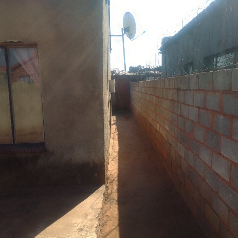 2 Bedroom Property for Sale in Katlehong South Gauteng