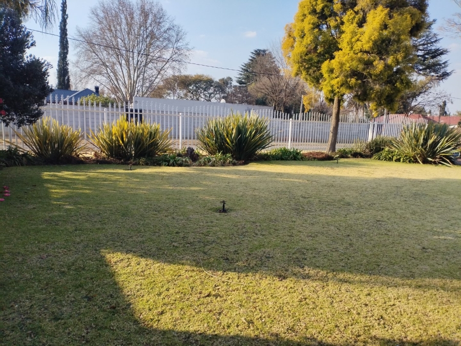 3 Bedroom Property for Sale in Daggafontein Gauteng