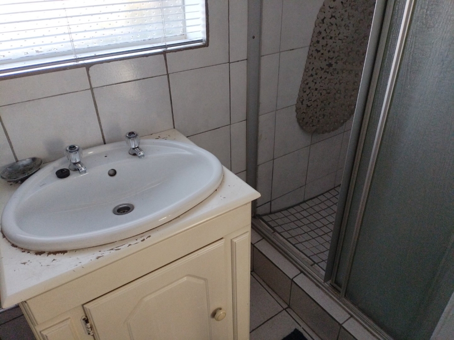 3 Bedroom Property for Sale in Daggafontein Gauteng