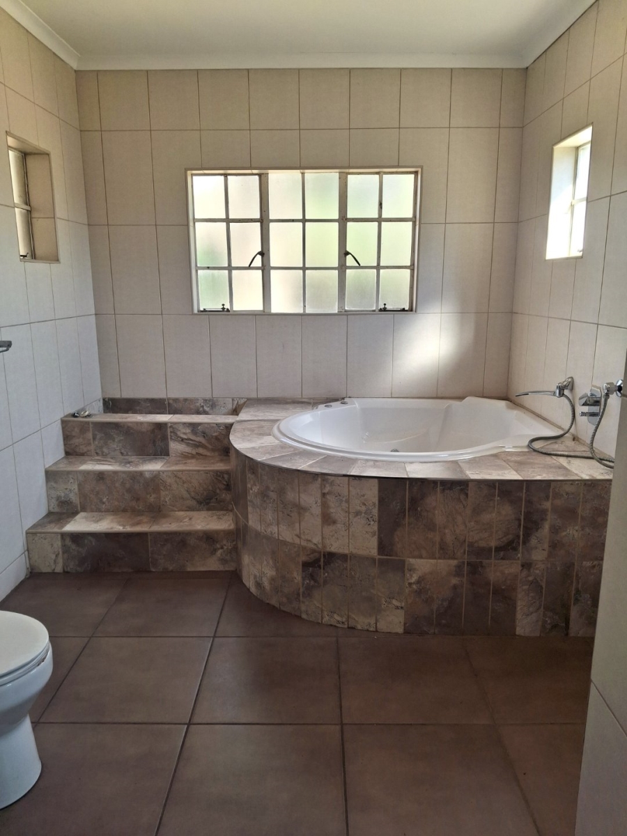 3 Bedroom Property for Sale in Cloverdene Gauteng