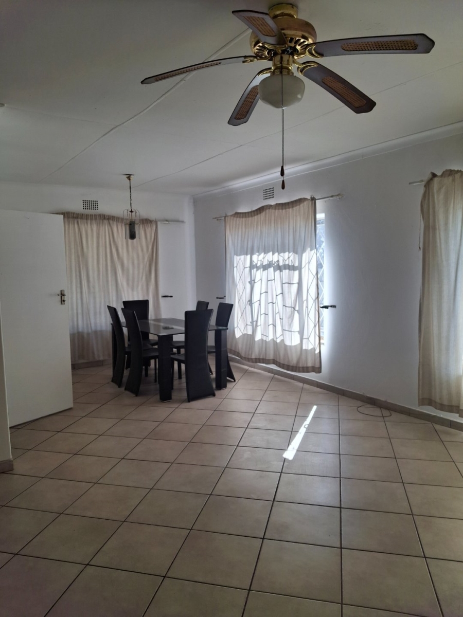 3 Bedroom Property for Sale in Cloverdene Gauteng