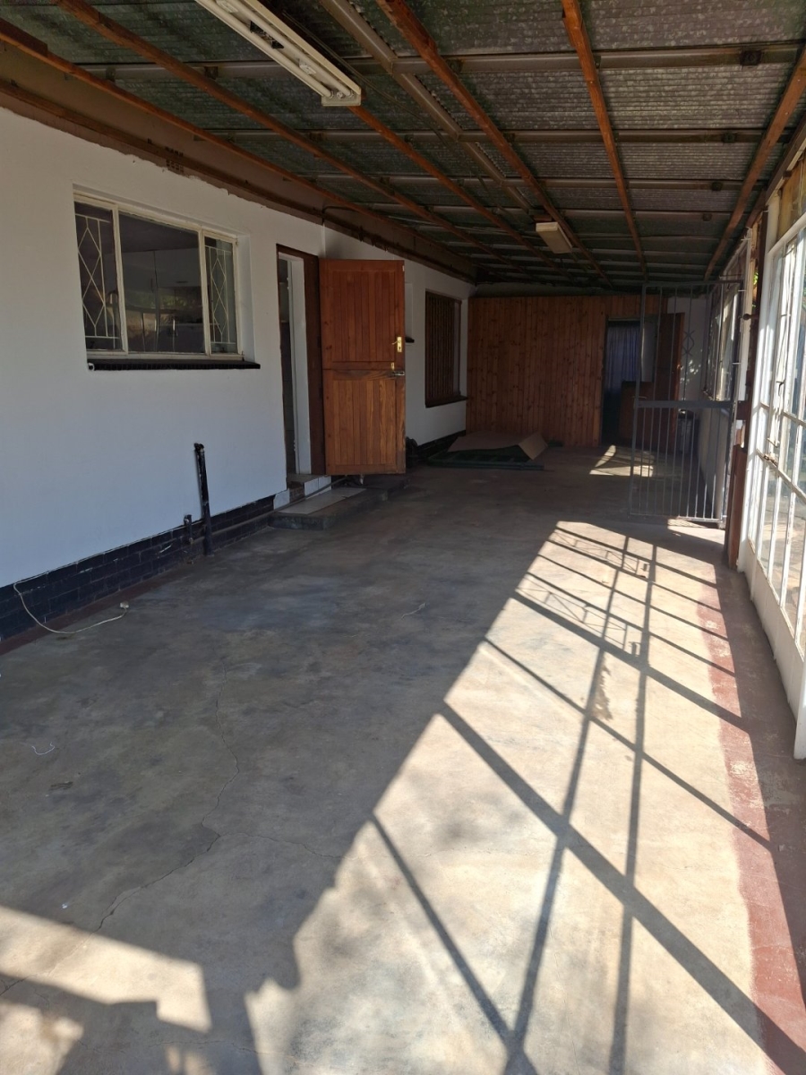 3 Bedroom Property for Sale in Cloverdene Gauteng