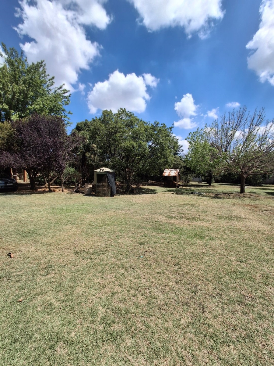 Commercial Property for Sale in Cloverdene Gauteng