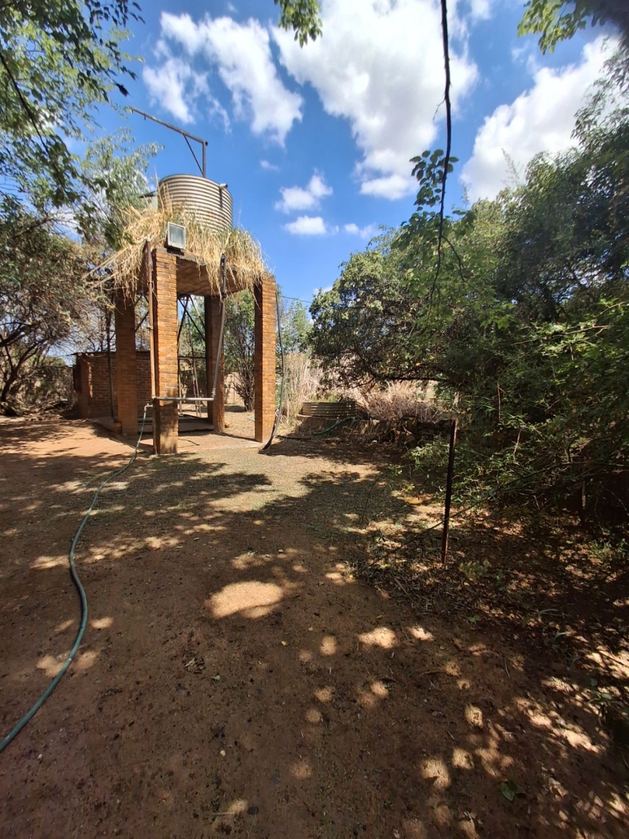 Commercial Property for Sale in Cloverdene Gauteng