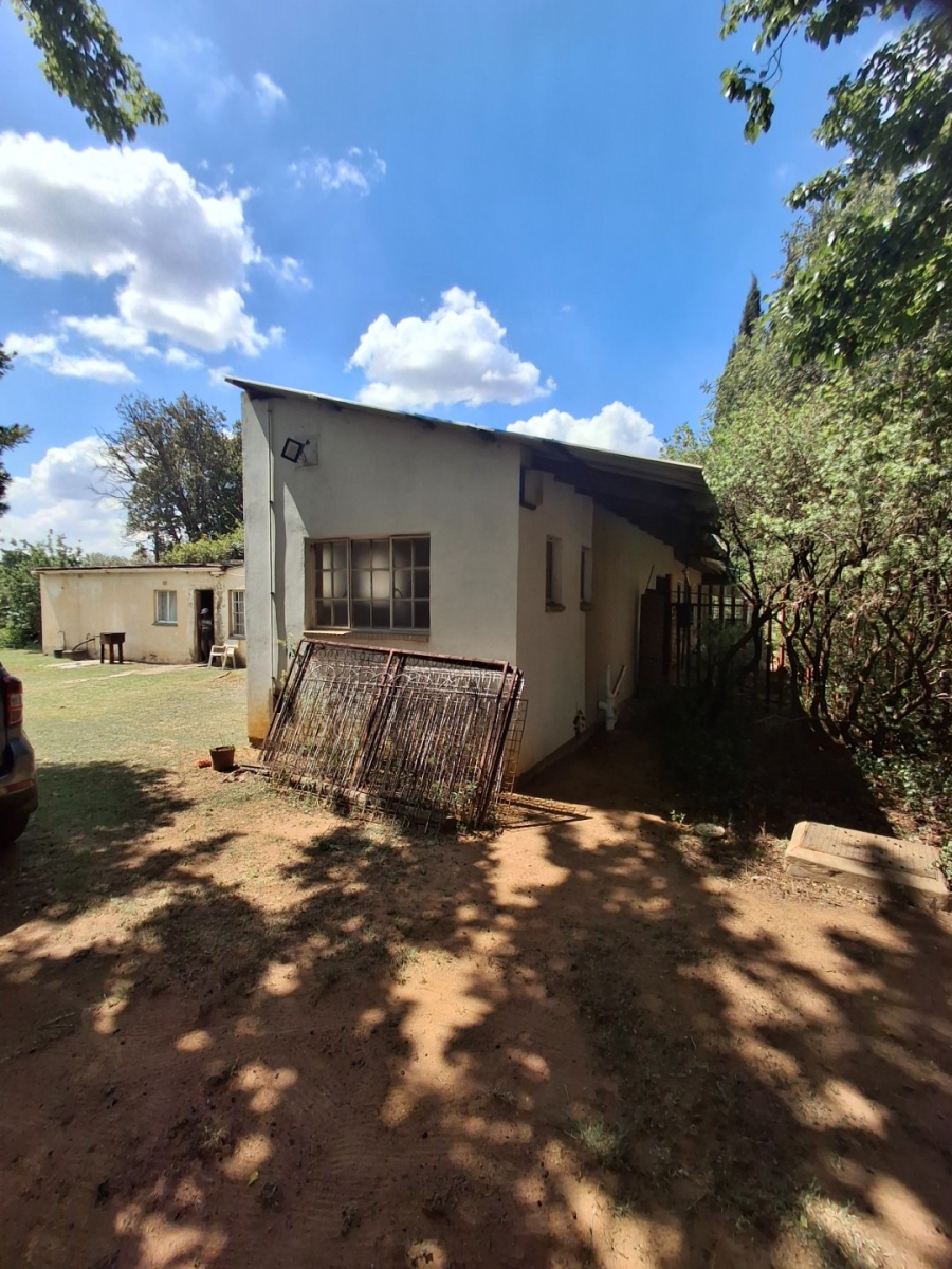 Commercial Property for Sale in Cloverdene Gauteng