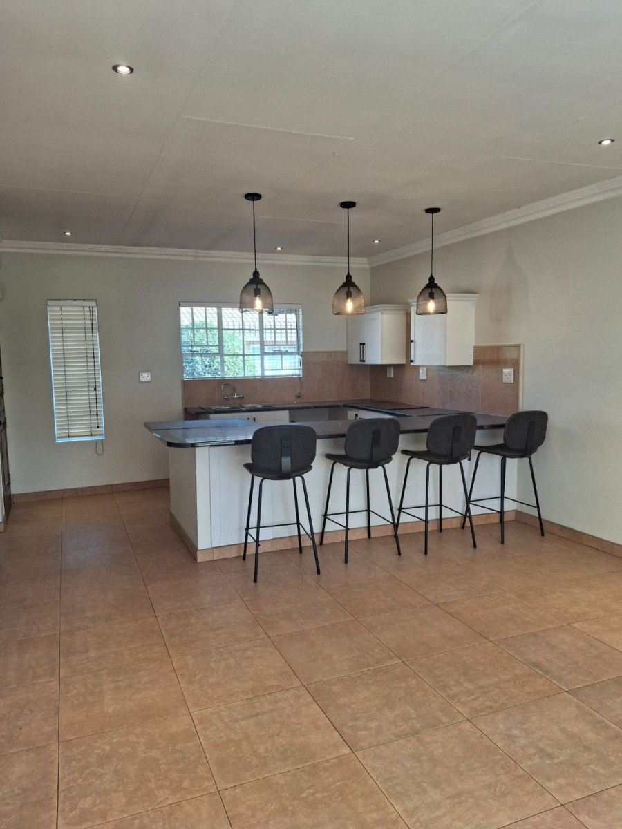 2 Bedroom Property for Sale in Brentwood Park AH Gauteng