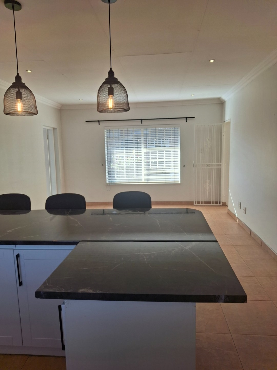 2 Bedroom Property for Sale in Brentwood Park AH Gauteng