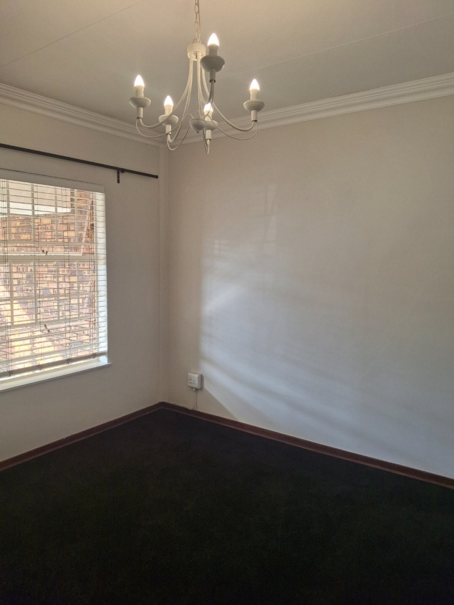 2 Bedroom Property for Sale in Brentwood Park AH Gauteng