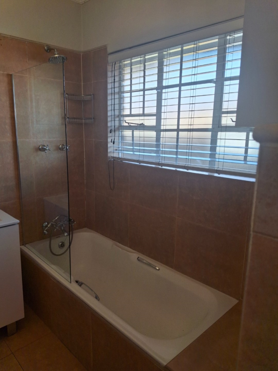 2 Bedroom Property for Sale in Brentwood Park AH Gauteng