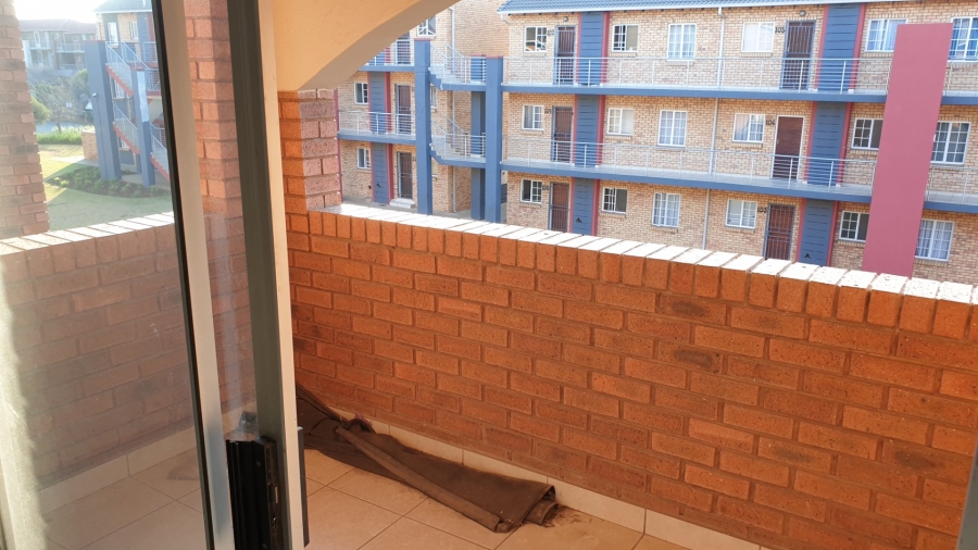 2 Bedroom Property for Sale in Monavoni Gauteng