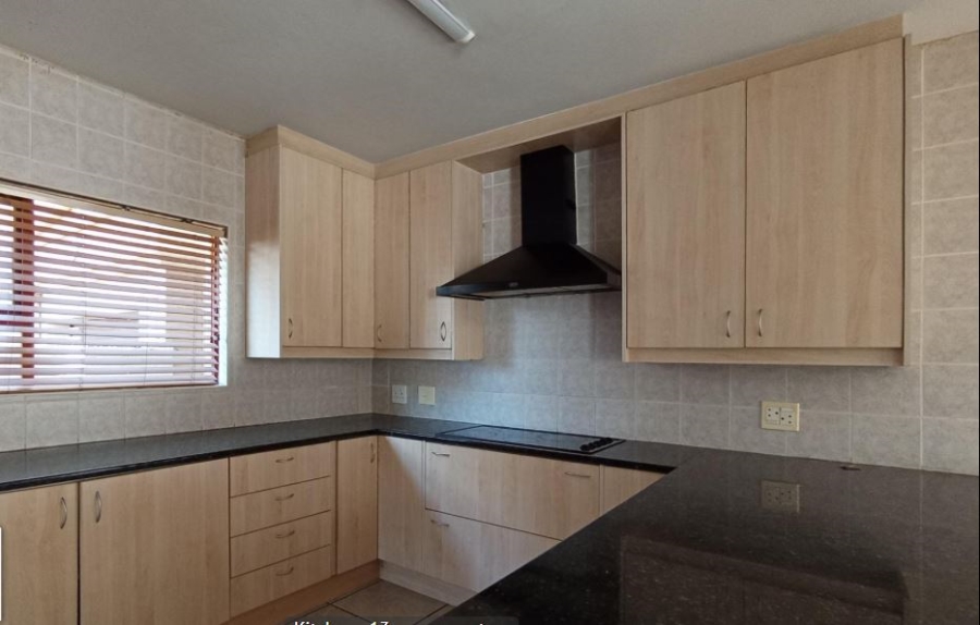 5 Bedroom Property for Sale in Eden Glen Gauteng